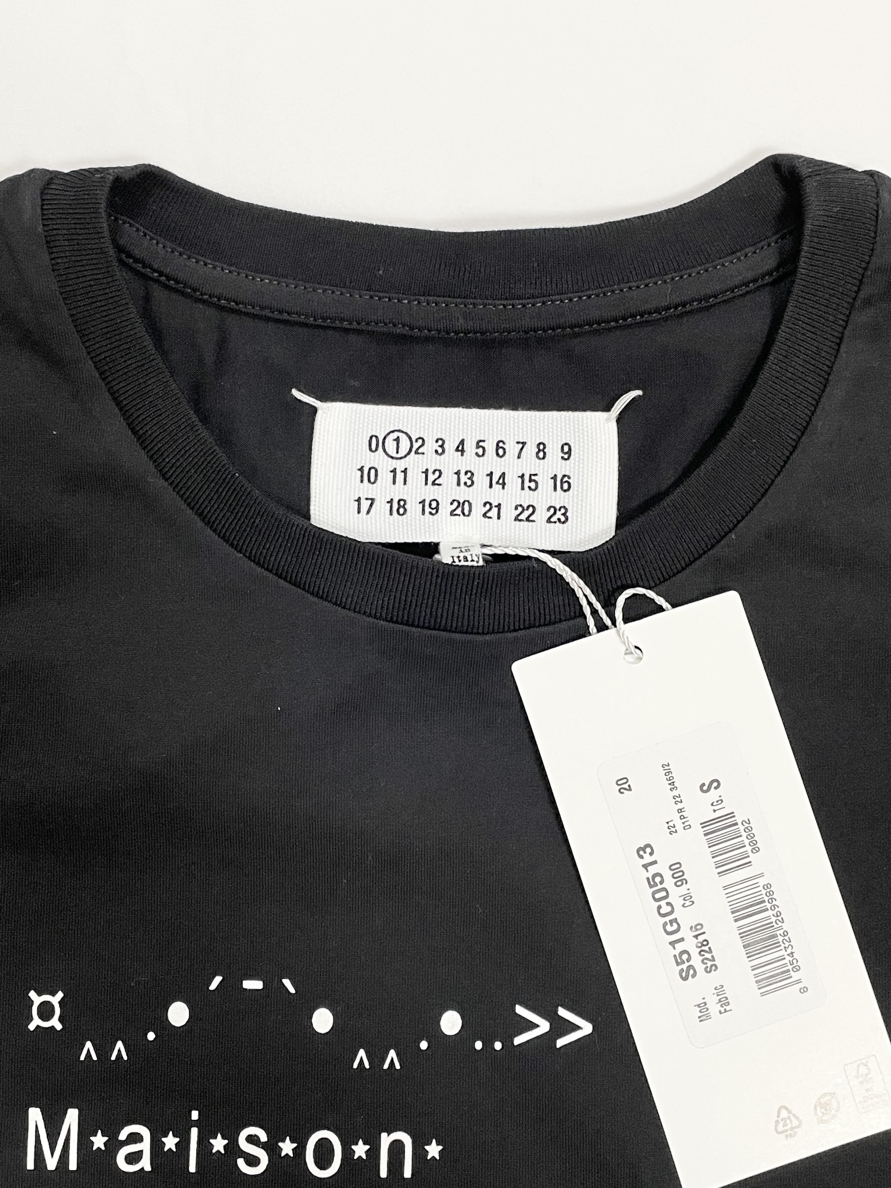 メゾンマルジェラ　Tシャツ　ブラック　STシャツ(半袖/袖なし)